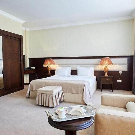 Smith'S Boutique Hotel Баку Екстериор снимка