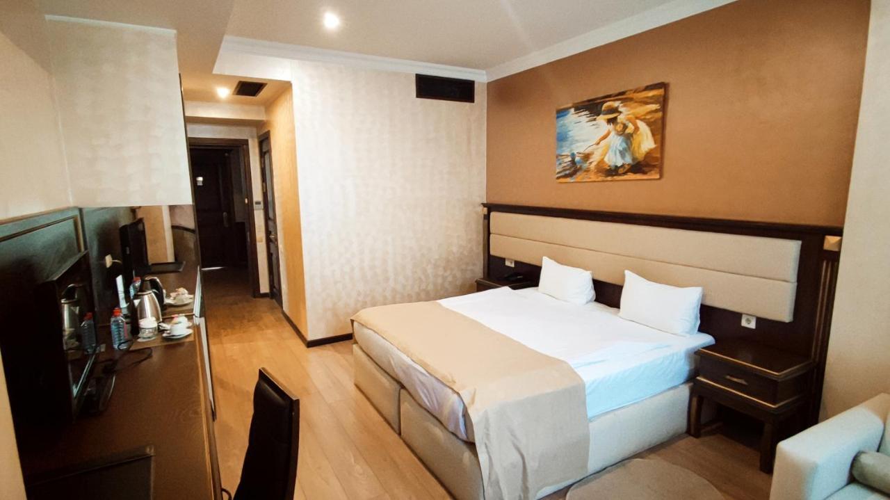 Smith'S Boutique Hotel Баку Екстериор снимка