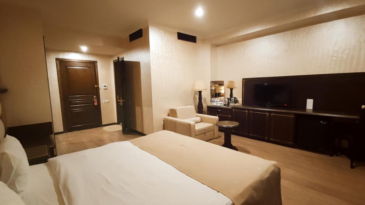 Smith'S Boutique Hotel Баку Екстериор снимка