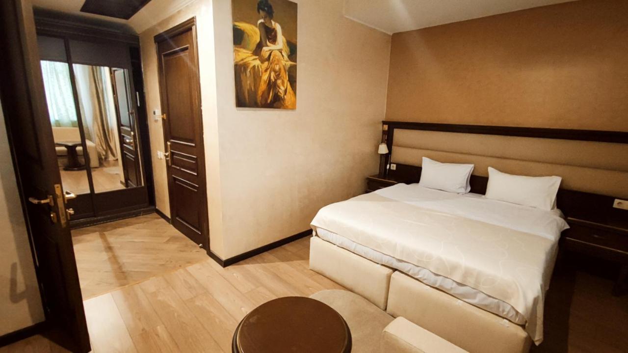 Smith'S Boutique Hotel Баку Екстериор снимка